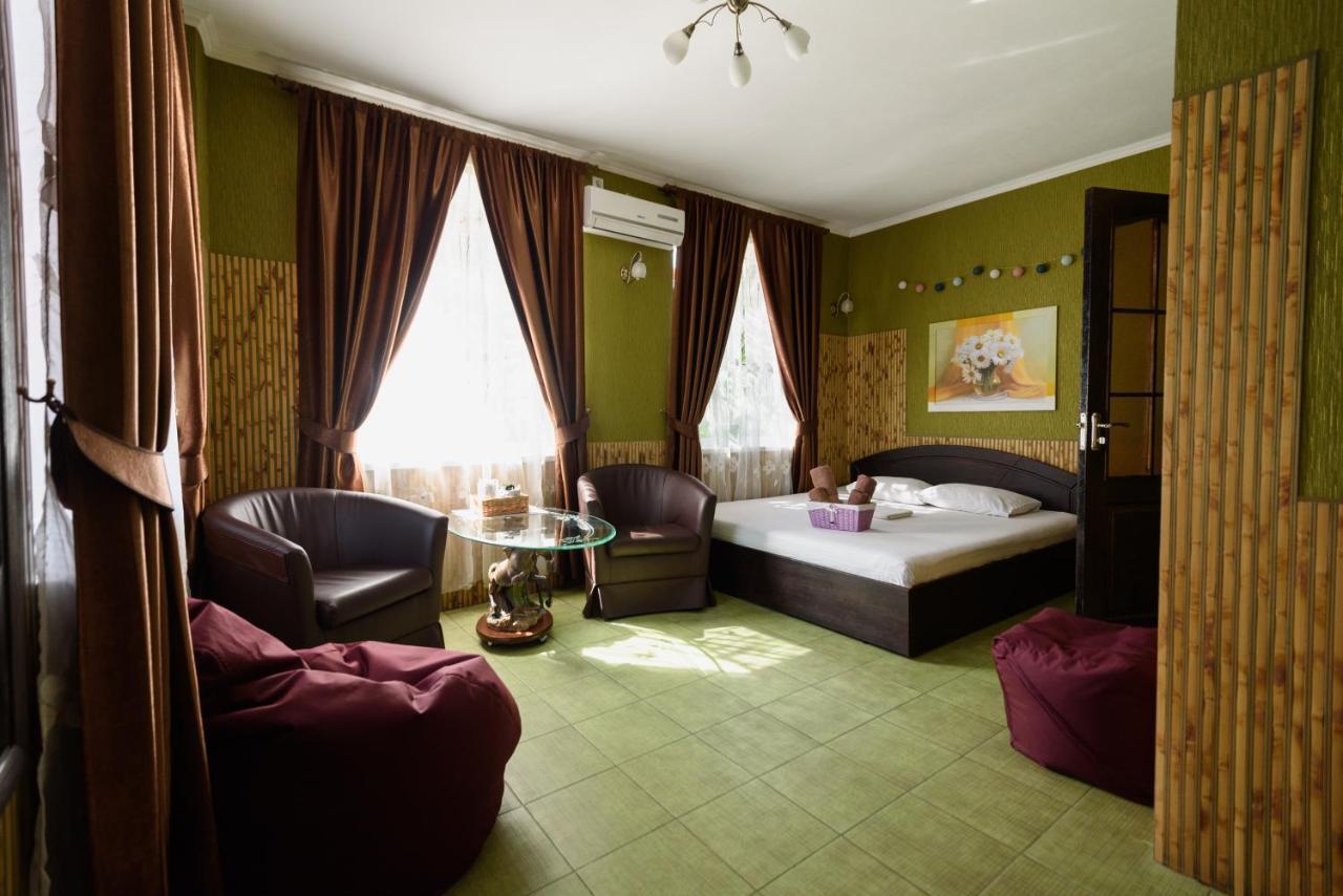 Maiami Hotel Nikopol' Exterior photo